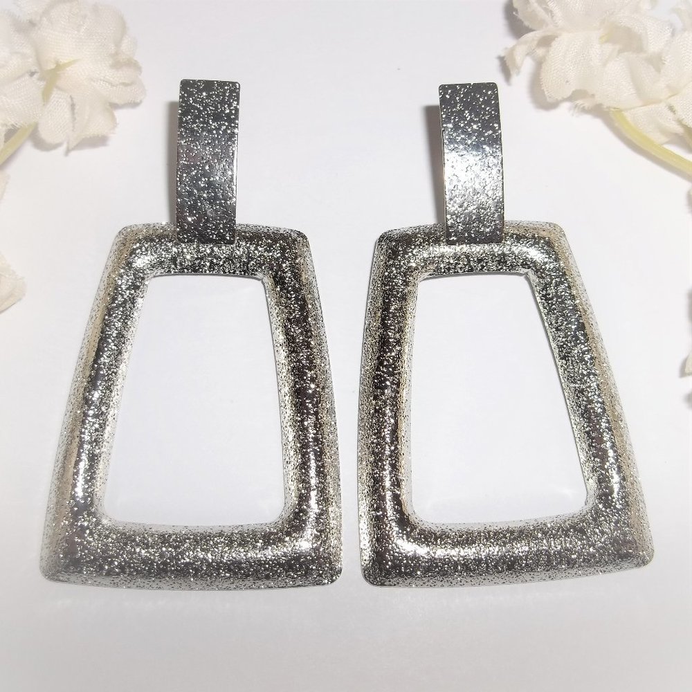 Pre-owned Silver Oversized Trapezoid Hoop Earrings Costume Jewelry Set Pair A082